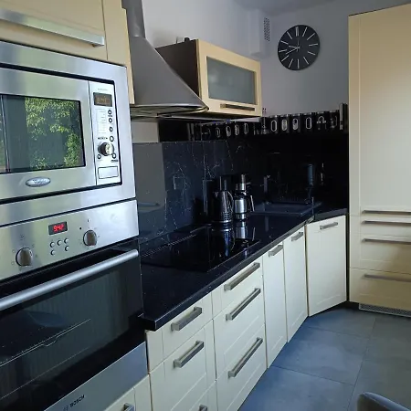 Gracja Dom Przy Plazy ロゴボ