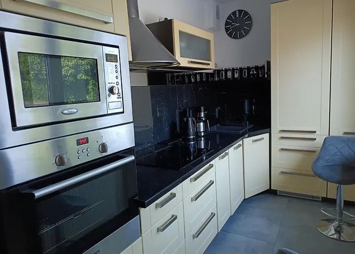 Gracja Dom Przy Plazy ロゴボ